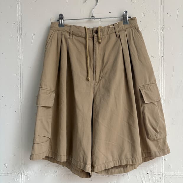 BEAMS DOT cargo shorts