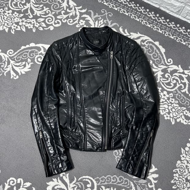 타임 사선 고트스킨 자켓