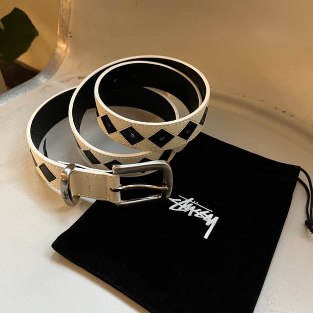 스투시 아가일 벨트 화이트