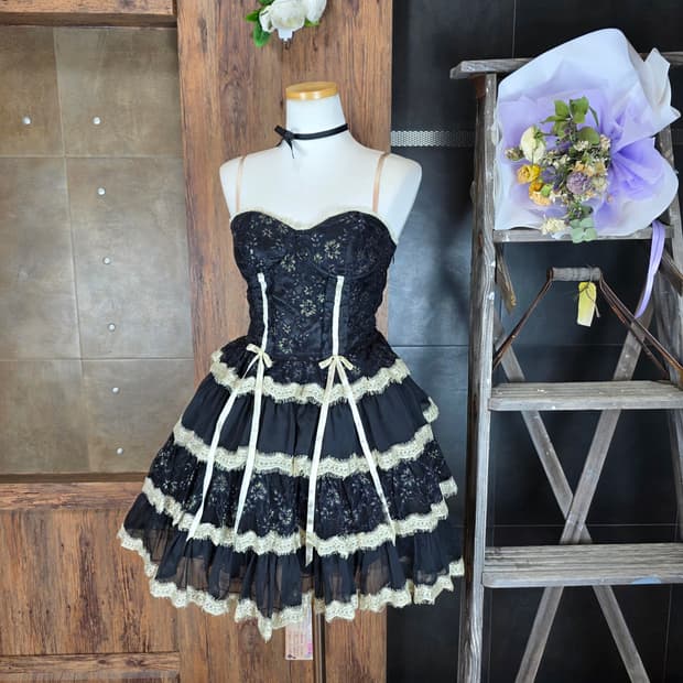 코르셋 레이스 아일렛 원피스