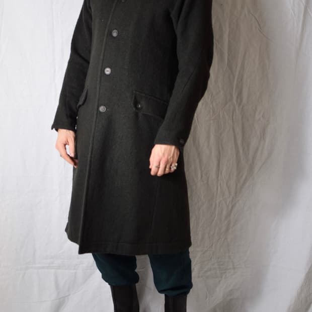 Devoa AW21 wool herringbone coat