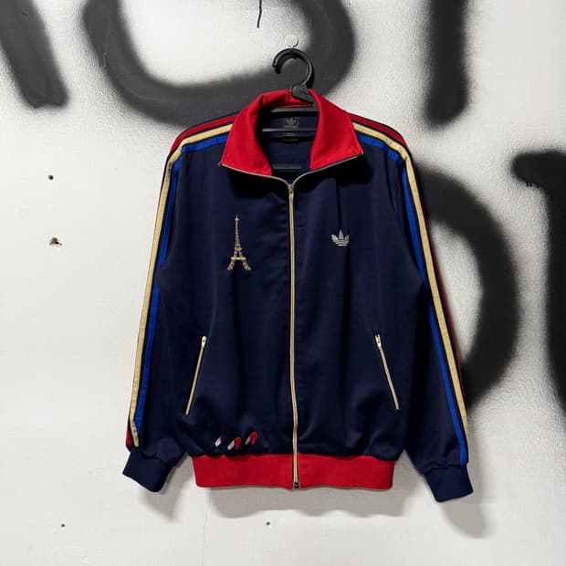 아디다스 우먼스 파이어버드 프랑스 파리 빅 프린팅 올드스쿨 집업 져지