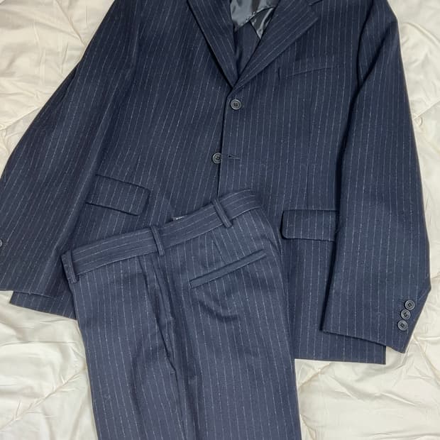 COS 네이비 스트라이프 셋업