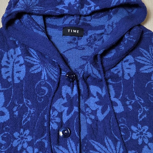 [정품] 타임옴므 플라워 디테일 테리 잉크 남성 후드 가디건 105
