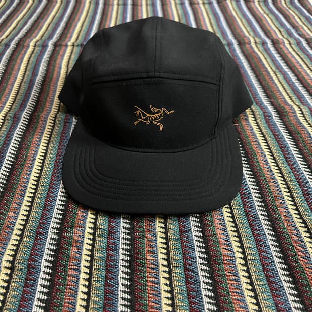 Arcteryx 아크테릭스 칼리디움 5패널 캡