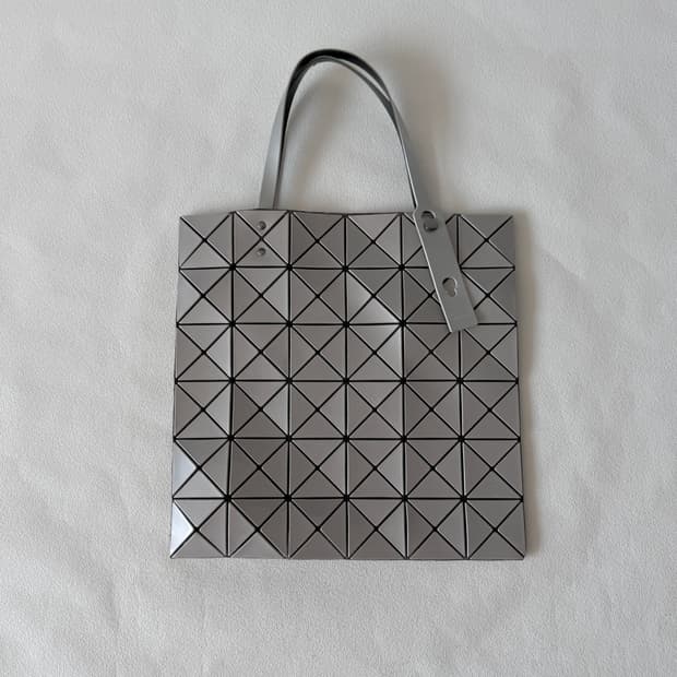 바오바오(BAOBAO) 이세이미야케 토트백(JAPAN)