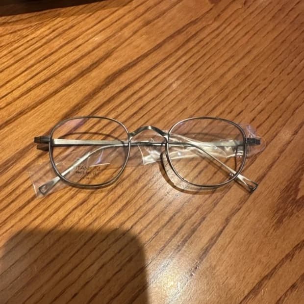 티타늄 안경테 실버 새상품 새제품