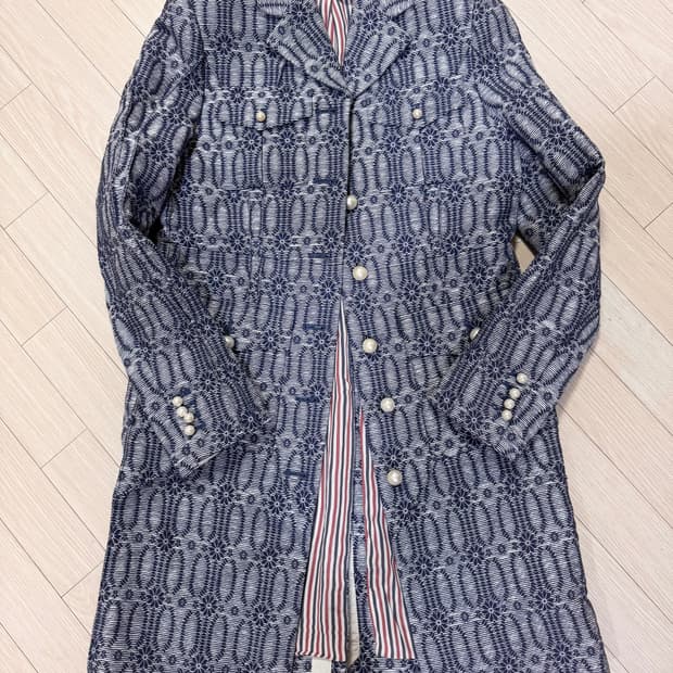 44 마른55 톰브라운 진주 장식 자가드 소재 테일러드 자켓 코트 트위드