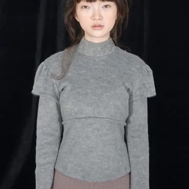 샵페어리 hairy puff line top