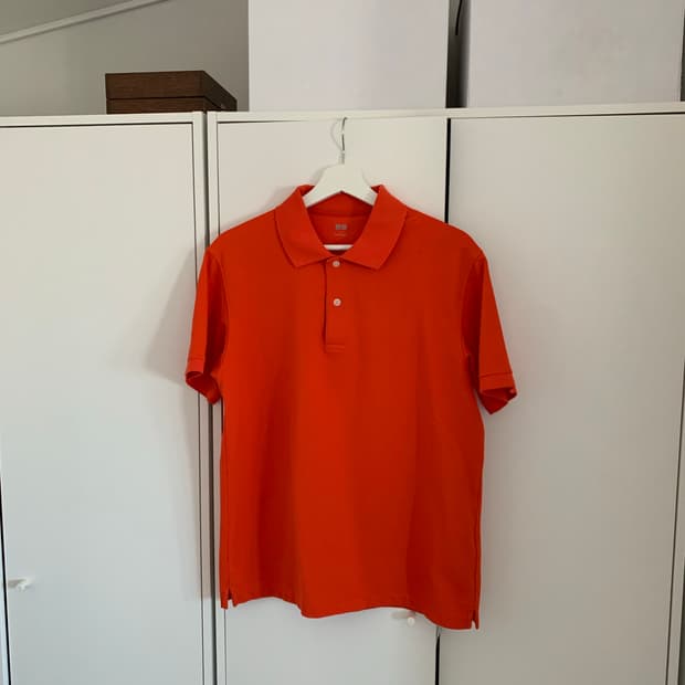 UNIQLO 오렌지 카라티