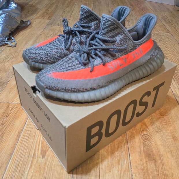 아디다스 이지부스트 350V2 벨루가 [285]