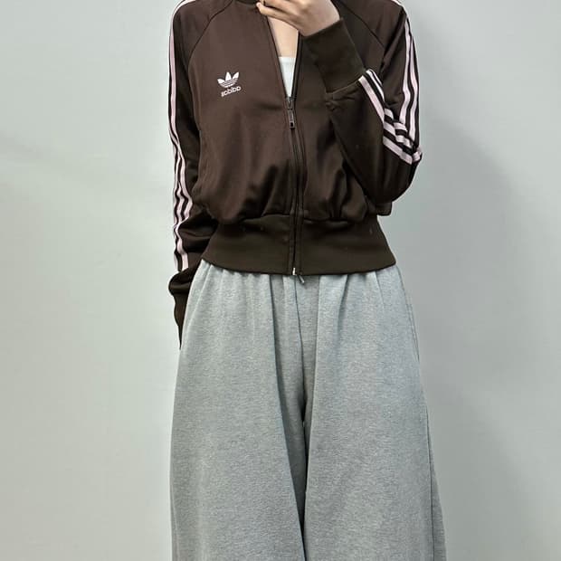 아디다스 파이어버드 브라운핑크 크롭 져지