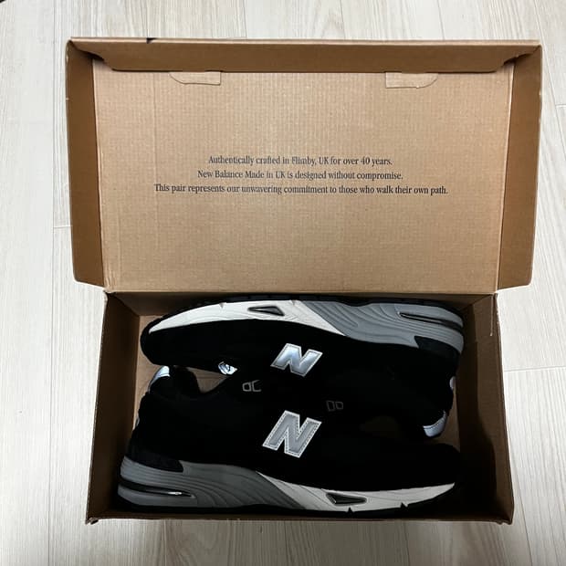 뉴발란스 991 메이드 인 UK 블랙 실버 270
