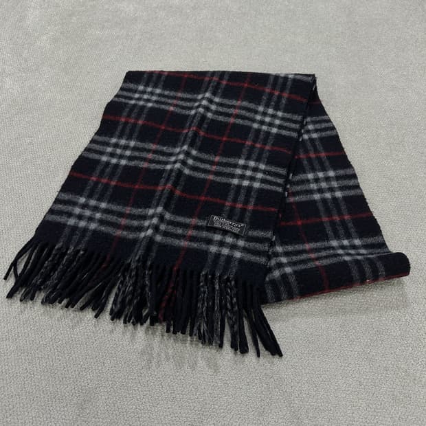 버버리 블랙 체크 머플러