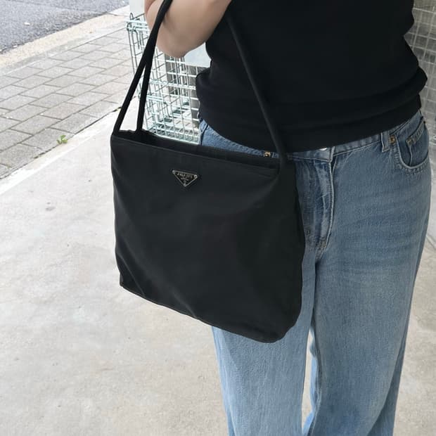 [PRADA] 정품 프라다 포코노 나일론 토트백 미디움