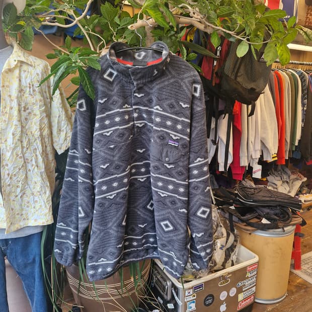 Z-327 파타고니아 신칠라 아즈텍 네이티브 