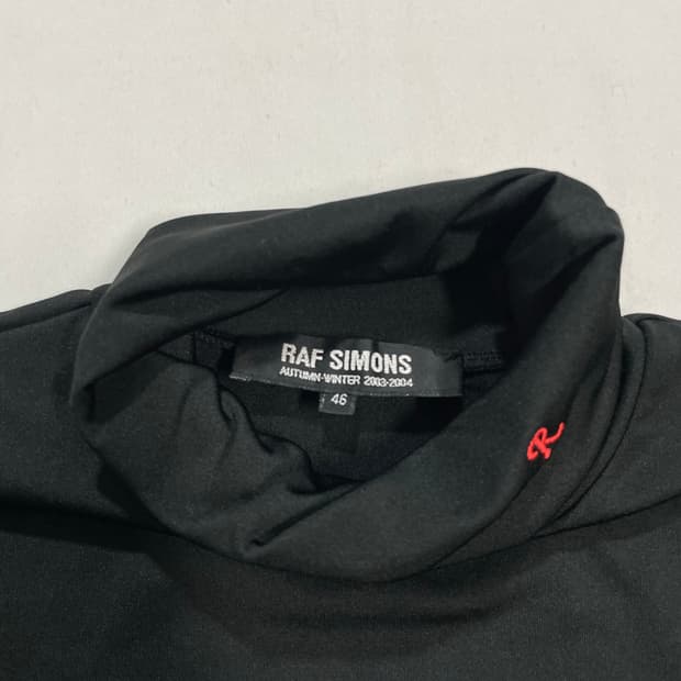 라프시몬스 03aw R터틀넥 초판