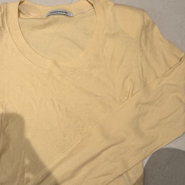 에이블리 탑드레싱 라운드넥 롱 슬리브리스