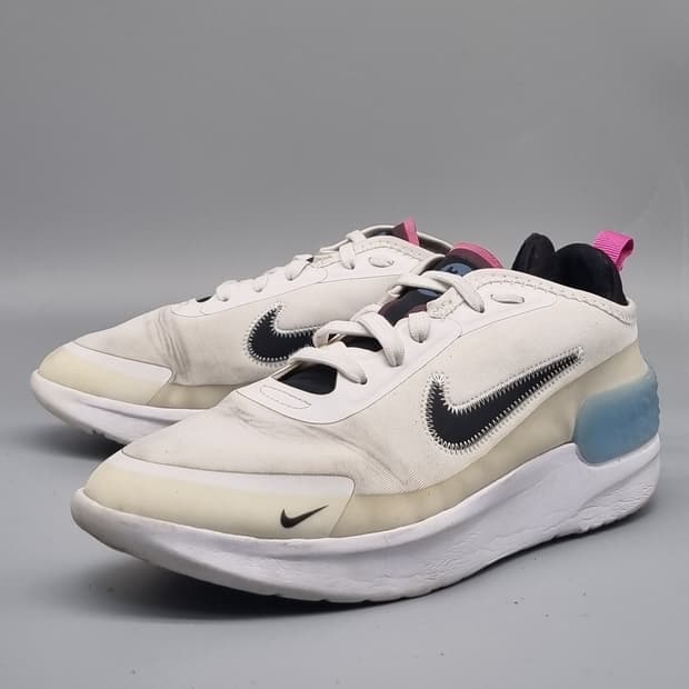 나이키 아믹사10 운동화240