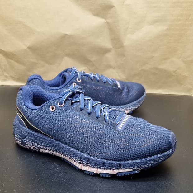 언더아머 호버 마키나 여성운동화240 