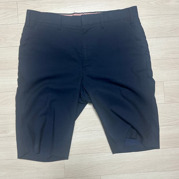 꼼데가르송 쇼츠