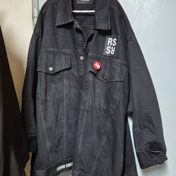 라프시몬스 캔뱃지 자켓