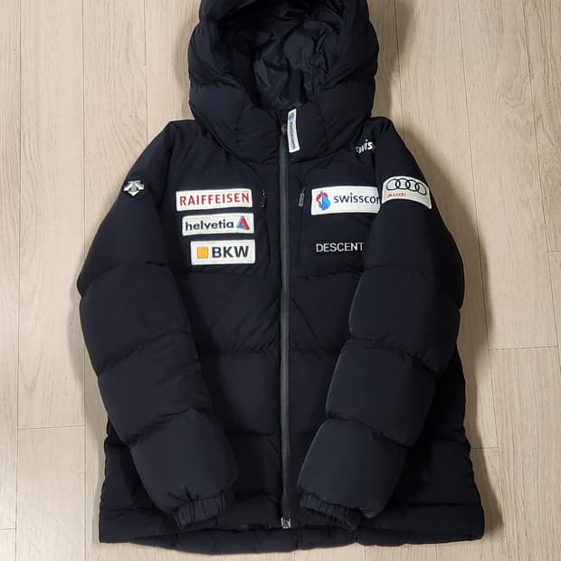 데상트 키즈 아우디 덕다운패딩 150