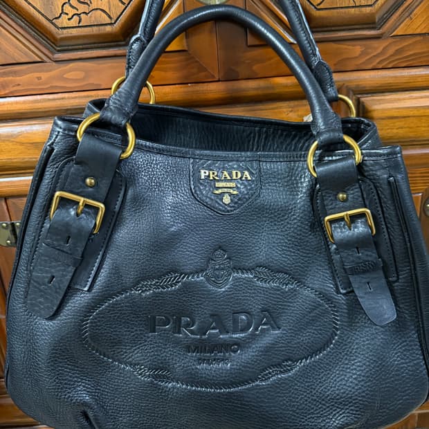 프라다숄더가방거의새것