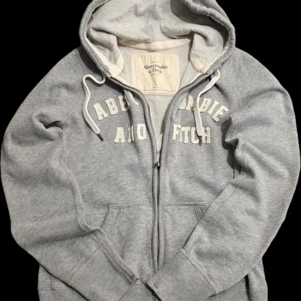아베크롬비 y2k 딱붙핏 약기모 그레이 자수 후드집업