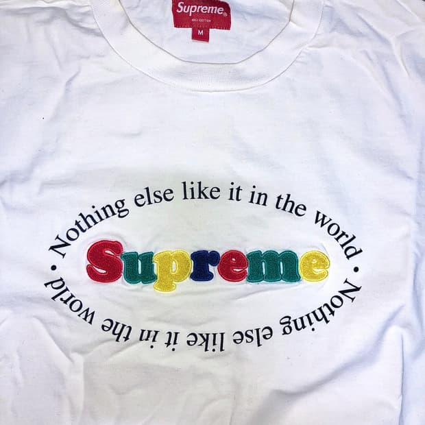 슈프림 티셔츠 m사이즈