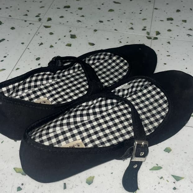 BEARPAW 메리제인 블랙