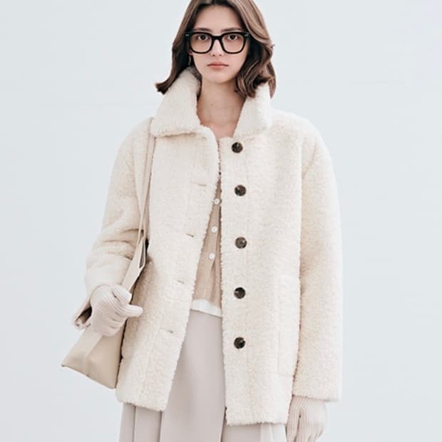 얀13 더플 무스탕 자켓 아이보리