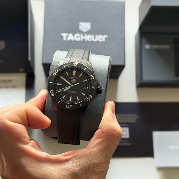 태그호이어 아쿠아레이서 프로페셔널 200 솔라그래프 