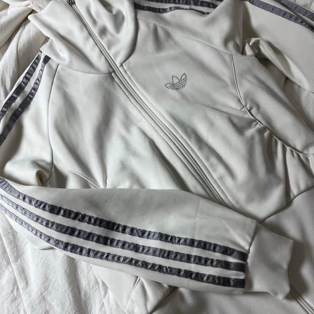 아디다스 빅로고 그레이 큐빅 져지