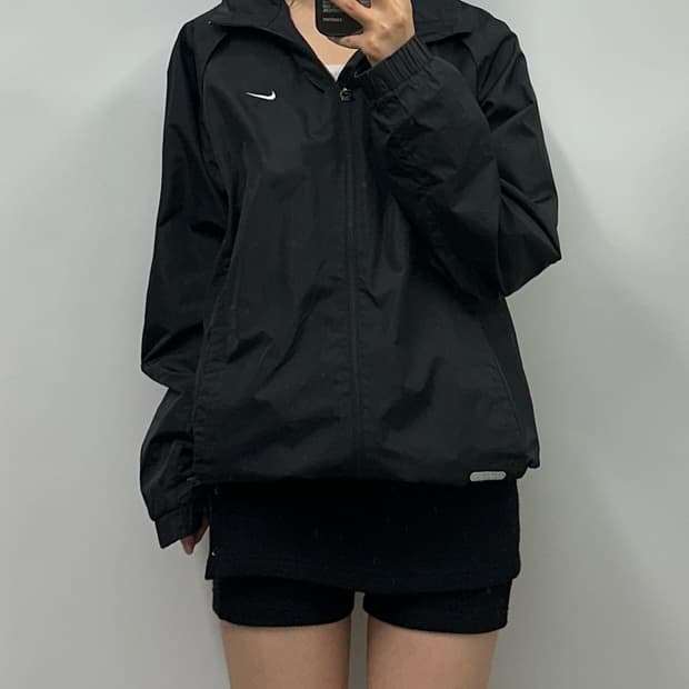 00s 나이키 블랙 바람막이