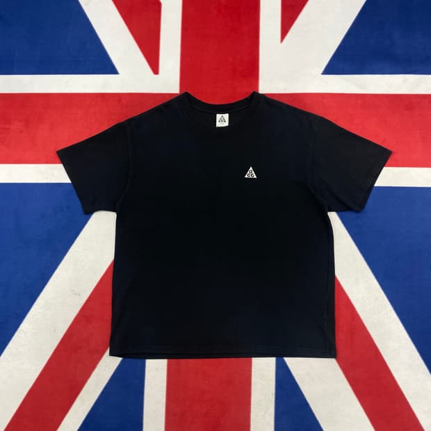 나이키 ACG 반팔티 XXL