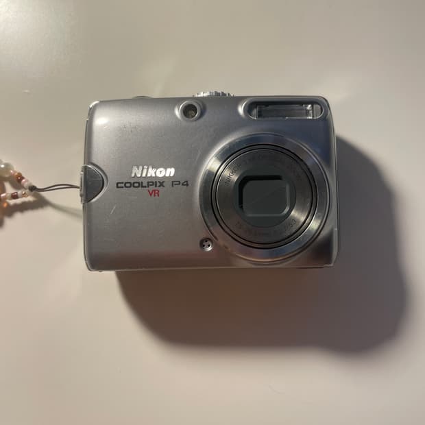 니콘 쿨픽스 P4 (Nikon coolpix p4)