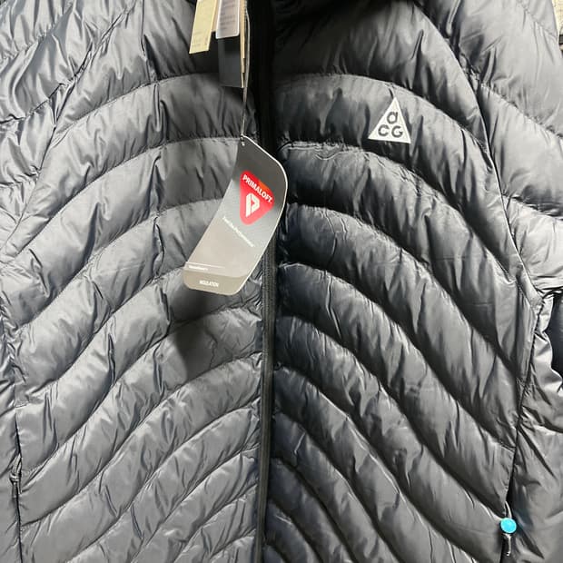 나이키 ACG 라바플로우 경량패딩 XL