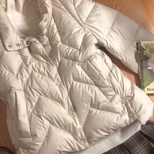 아이보리 여성 오리털 경량 패딩