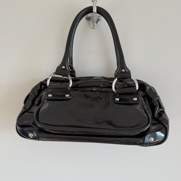 SEQUOIA 에나멜 레더 보스톤 숄더백