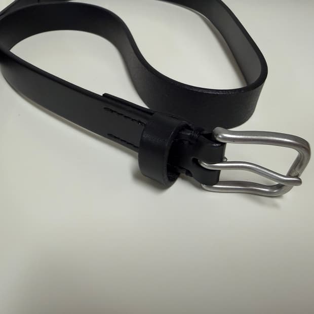 유니클로u 내로우 벨트 M 블랙