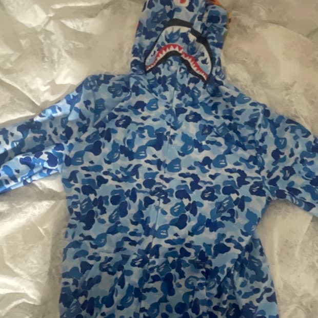 베이프 후드집업