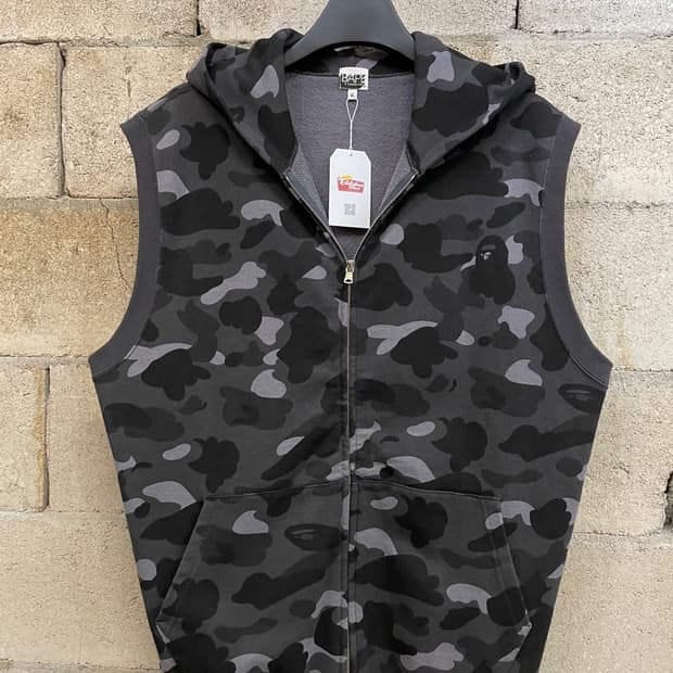 베이프 흑계 카모 후드집업 조끼