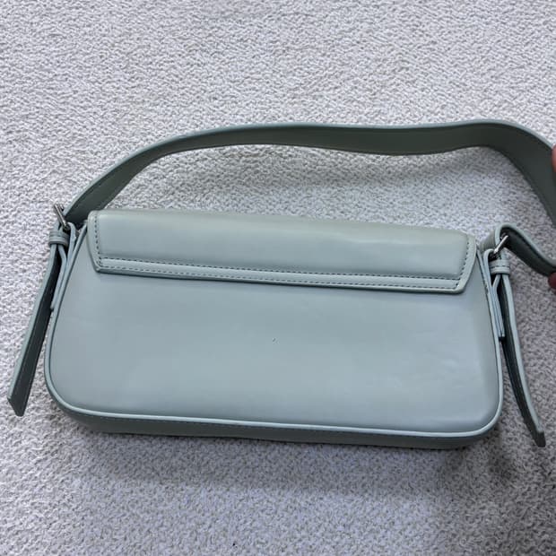 F 자라 언발란스 플랩 바게트 숄더백 0409E