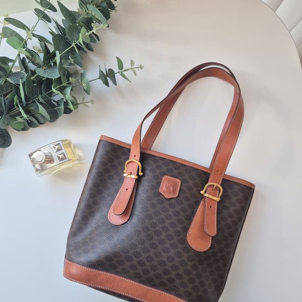 셀린느 마카담 트리옹프 토트백 숄더백