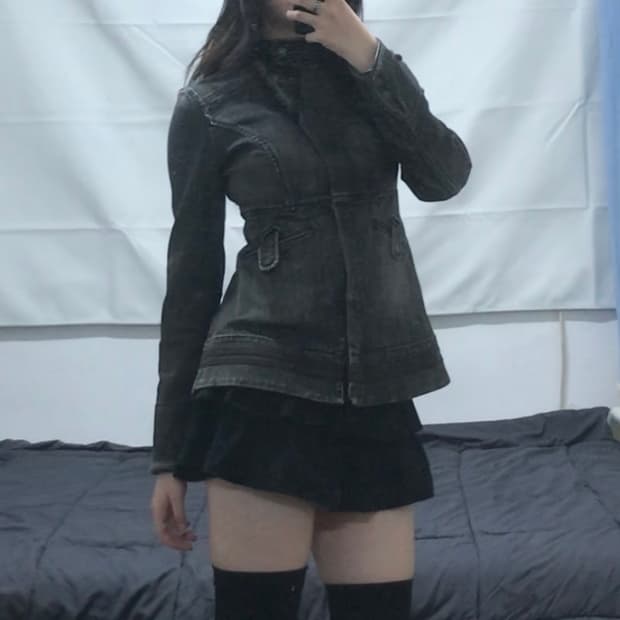 아르마니 익스체인지 우먼스 가먼트 플레어 흑청 데님 자켓