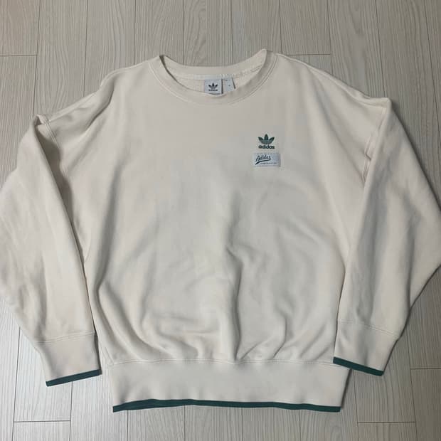 아디다스 파이어버드 로고포인트 맨투맨