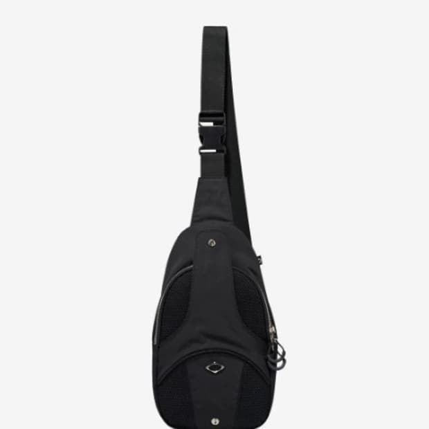 미스치프 슬링백