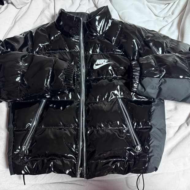 나이키 아이콘 클래쉬 유광 숏패딩