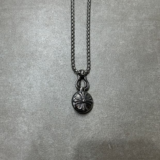 Heavy medal - 무거운 메달 목걸이